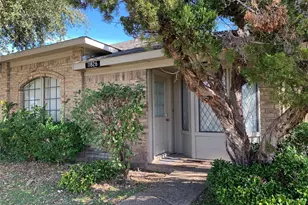 11826 Garden Terrace Dr, Dallas, TX 75243 - Photo 2