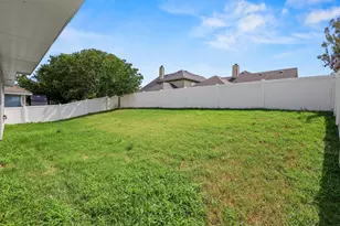 305 Creekside Dr, Anna, TX 75409 - Photo 18