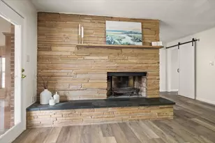 4013 Golden Oaks Dr, Haltom City, TX 76117 - Photo 8