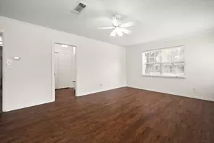 4013 Golden Oaks Dr, Haltom City, TX 76117 - Photo 10