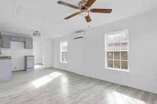 2001 Edmonia Ct, Fort Worth, TX 76105 - Photo 4