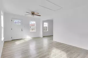 2001 Edmonia Ct, Fort Worth, TX 76105 - Photo 6