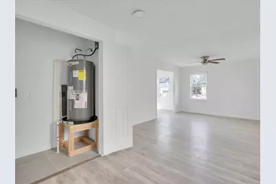 2001 Edmonia Court, Fort Worth, TX 76105 - Photo 20