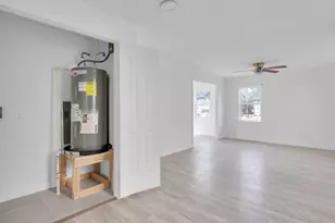 2001 Edmonia Ct, Fort Worth, TX 76105 - Photo 20