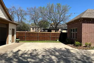 337 Lucille St, Irving, TX 75060 - Photo 34