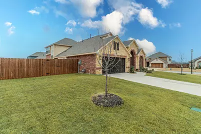 1240 Sylvia Street, DeSoto, TX 75115 - Photo 2