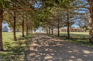 6187 Co Rd 570, Farmersville, TX 75442 - Photo 1