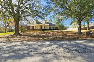 2001 Ventureview St, Palestine, TX 75803 - Photo 2