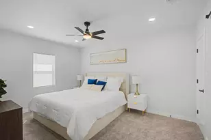 806 Laguna Dr, Garland, TX 75043 - Photo 16