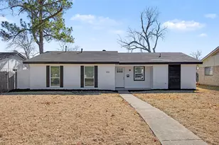 806 Laguna Dr, Garland, TX 75043 - Photo 1