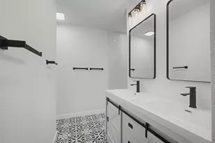 806 Laguna Dr, Garland, TX 75043 - Photo 18