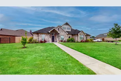 1520 Bent Creek Drive, Cleburne, TX 76033 - Photo 2