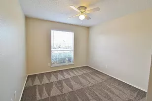 948 Applewood Dr, Cedar Hill, TX 75104 - Photo 8