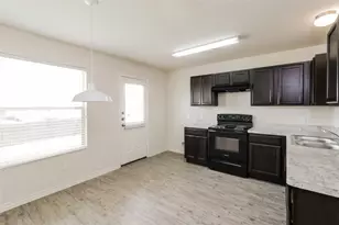 1707 Bobolink Dr, Ennis, TX 75119 - Photo 4