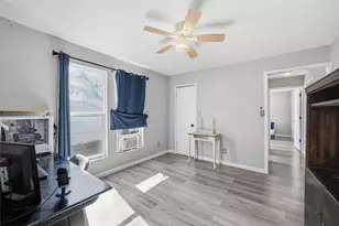 705 N 33rd St, Waco, TX 76707 - Photo 8