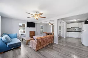 705 N 33rd St, Waco, TX 76707 - Photo 2