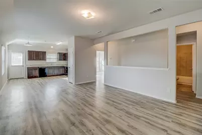 1601 Oriole Drive, Ennis, TX 75119 - Photo 8