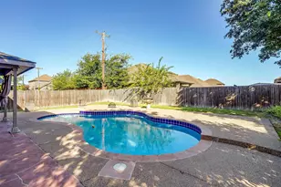 1303 Red Deer Way, Arlington, TX 76002 - Photo 36