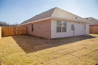 1404 Cardinal Drive, Ennis, TX 75119 - Photo 2