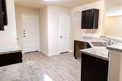 1706 Dove Circle, Ennis, TX 75119 - Photo 4