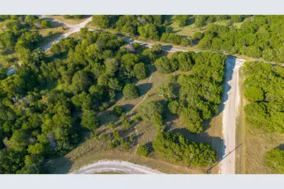 40031 Brentwood Court, Whitney, TX 76692 - Photo 12