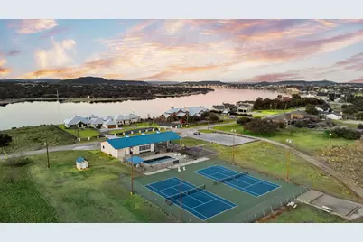 1013 Harbor View Drive, Strawn, TX 76475 - Photo 18