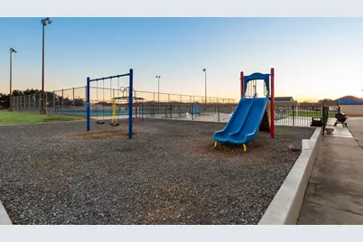 1013 Harbor View Drive, Strawn, TX 76475 - Photo 36