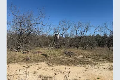 105 E Riley, Wortham, TX 76693 - Photo 6