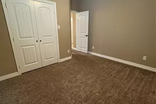 8805 Kiowa Dr, Greenville, TX 75402 - Photo 20