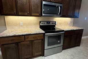 8805 Kiowa Dr, Greenville, TX 75402 - Photo 12