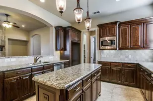 12877 Prince Edward Ln, Frisco, TX 75033 - Photo 8