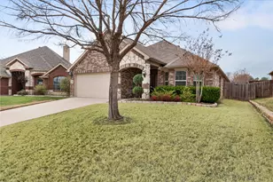1809 Vista Royale Ct, Fort Worth, TX 76108 - Photo 2
