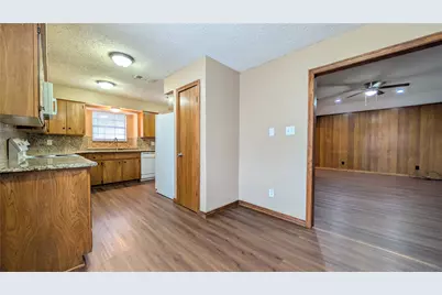 429 Headlee Street, Denton, TX 76201 - Photo 6