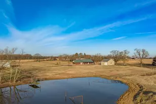 670 Farm Road 196 N, Blossom, TX 75416 - Photo 34