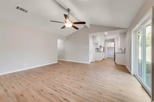 1124 Sherwood Dr, Bedford, TX 76022 - Photo 6