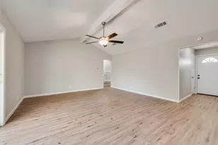 1124 Sherwood Dr, Bedford, TX 76022 - Photo 4