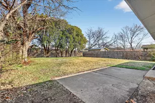 1845 Wintergreen Rd, Carrollton, TX 75006 - Photo 16