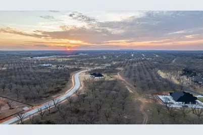 2160 E Landings N, Granbury, TX 76049 - Photo 14