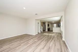 1930 Jasmine Dr, Ennis, TX 75146 - Photo 4