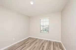 1930 Jasmine Dr, Ennis, TX 75146 - Photo 8