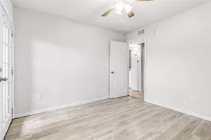 9809 Walnut St, Dallas, TX 75243 - Photo 28