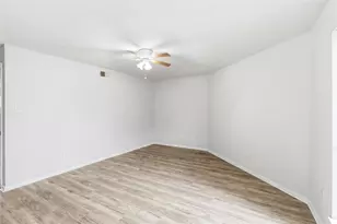 9809 Walnut St, Dallas, TX 75243 - Photo 8