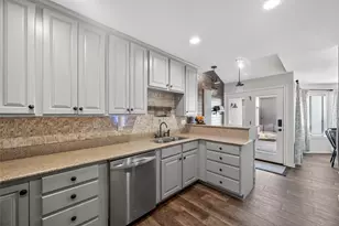 18040 Midway Rd, Dallas, TX 75287 - Photo 16