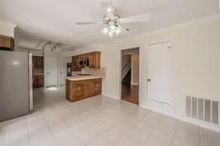 3020 Stonehenge Ln, Carrollton, TX 75006 - Photo 8