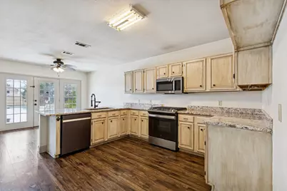 1517 High Pointe Circle, Cedar Hill, TX 75104 - Photo 8