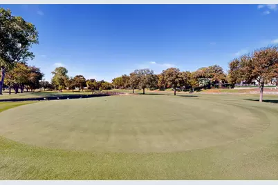 2901 Country Place Circle, Carrollton, TX 75006 - Photo 30