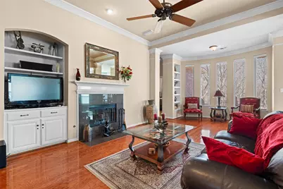 6211 Parkside Drive, Arlington, TX 76001 - Photo 10