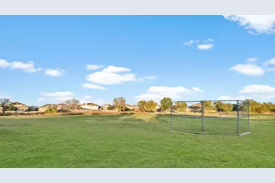 8305 Yaupon Holly Court, Fort Worth, TX 76123 - Photo 18