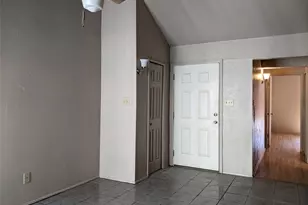 2433 Limestone Dr, Arlington, TX 76014 - Photo 20