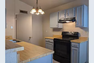 2433 Limestone Drive, Arlington, TX 76014 - Photo 16